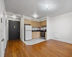 144-38-138 35th Ave in Queens, NY - Building Photo - Building Photo