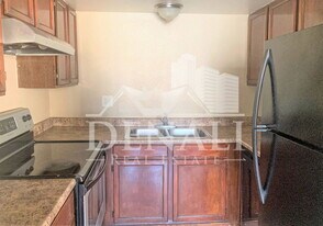 2804 N 43rd Ave in Phoenix, AZ - Building Photo