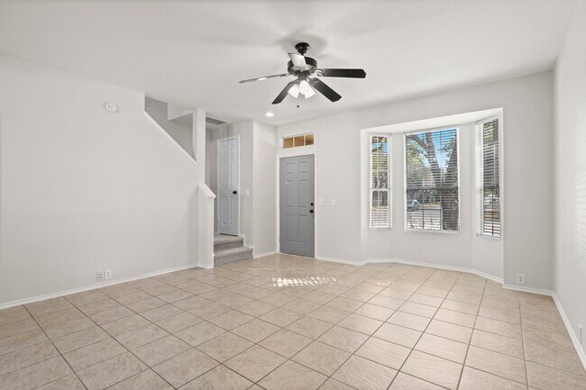 9735 Coyote Creek Dr in Houston, TX - Foto de edificio - Building Photo