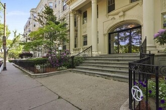 70 Fenway, Unit 23 in Boston, MA - Foto de edificio - Building Photo