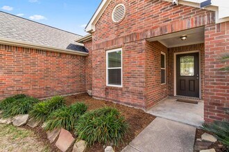1204 Gerona Blvd in Rosenberg, TX - Building Photo - Building Photo