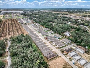 600 Zara Goza Ct in Sebring, FL - Building Photo - Building Photo