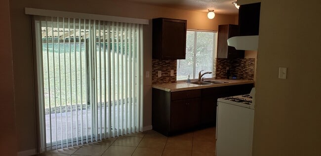 7434 Mountain Oak Trail in Live Oak, TX - Building Photo - Building Photo