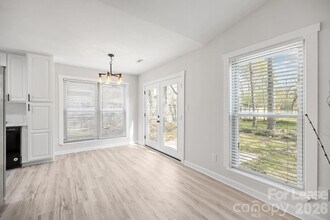 6722 Stillmeadow Dr in Charlotte, NC - Building Photo - Building Photo