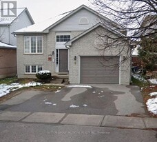 8 Heritage Ct in Barrie, ON - Building Photo