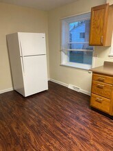 230 Laurel St in Youngstown, OH - Building Photo - Building Photo