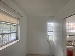 882 NW 2nd St in Miami, FL - Building Photo - Building Photo