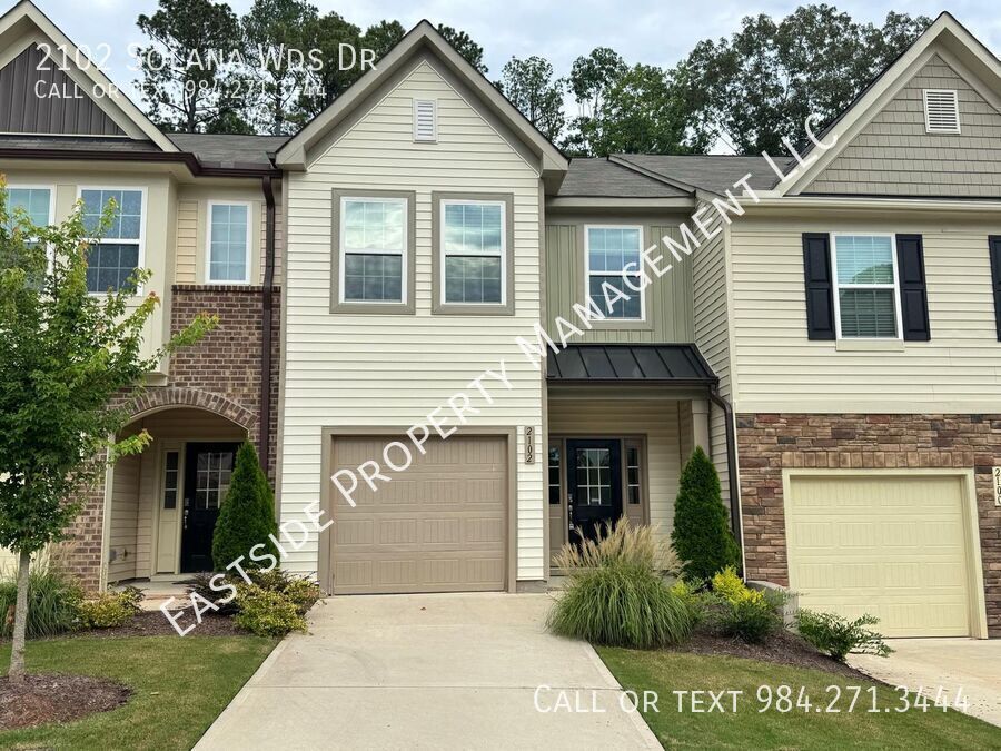 2102 Solana Wds Dr in Durham, NC - Building Photo