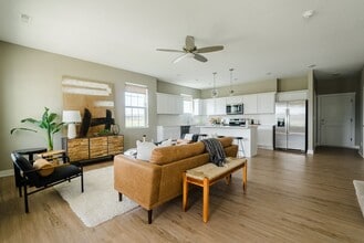 Four Grand Brownstones - Ankeny in Ankeny, IA - Building Photo - Interior Photo
