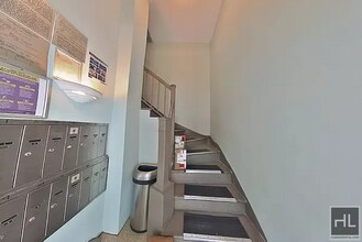 201 E 73rd St in New York, NY - Building Photo - Building Photo