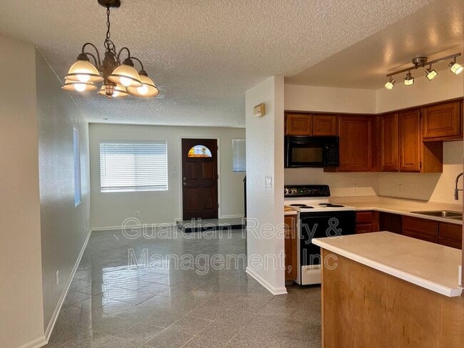 property at 2201 E Pinchot Ave