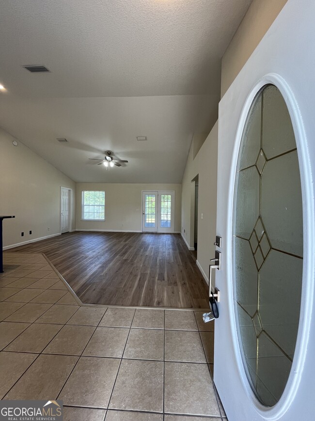 207 Royal Palms Ave in Kingsland, GA - Building Photo - Building Photo