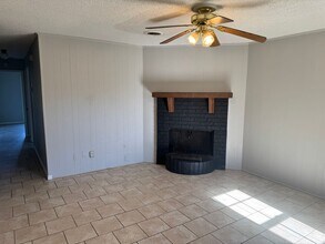 6825-6827 Jackson St in Fort Smith, AR - Building Photo - Building Photo