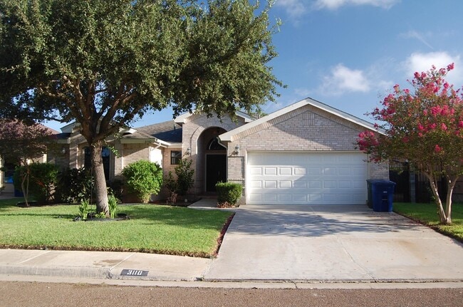 3110 Conde Dr in Laredo, TX - Building Photo - Building Photo