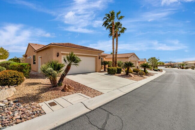property at 5078 Rivedro St