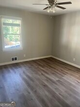 1262 Lorenzo Dr SW in Atlanta, GA - Building Photo - Building Photo