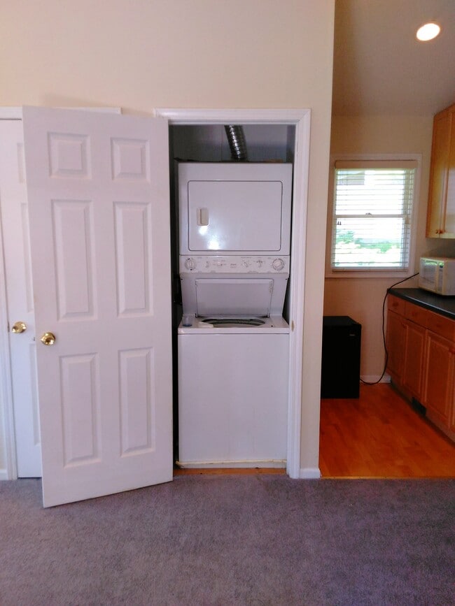 1834 W Willow Ln in Mount Prospect, IL - Building Photo - Building Photo