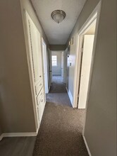 9316 NE Stardust Ln in Midwest City, OK - Foto de edificio - Building Photo