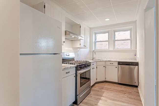 77 Glenbrook Rd in Stamford, CT - Building Photo - Building Photo