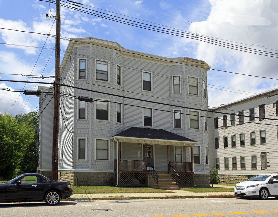 2239-2247 Providence Rd in Northbridge, MA - Building Photo