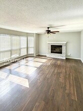 823 Haversham Dr in St. Charles, MO - Building Photo - Building Photo