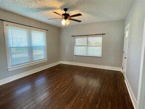 7795 Houston in Sanger, TX - Building Photo - Building Photo