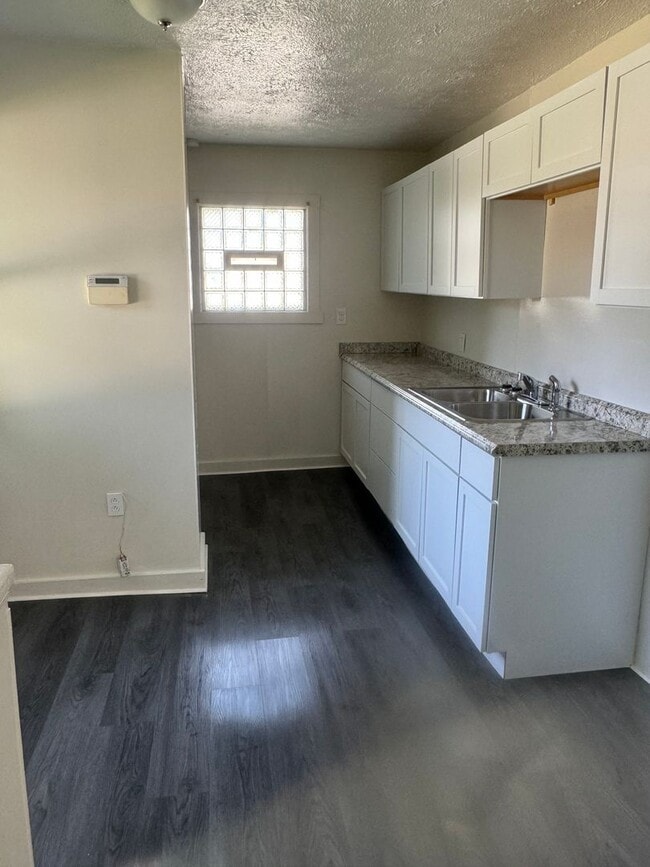 4391 E 141st St in Cleveland, OH - Foto de edificio - Building Photo