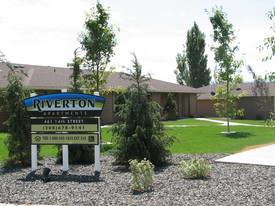 Riverton Apartments