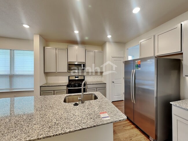 2718 Wolfcreek in Canyon Lake, TX - Building Photo - Building Photo