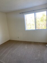 8085 Caminito de Pizza in San Diego, CA - Foto de edificio - Building Photo