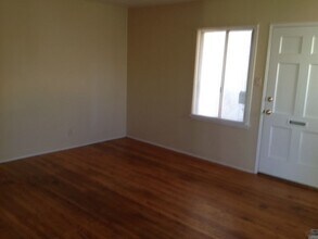 2212-2214 Grand Ave in Long Beach, CA - Building Photo - Building Photo