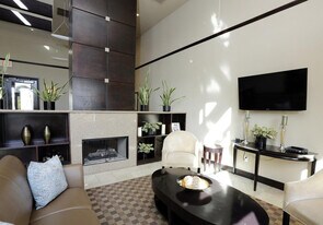 8775 Costa Verde Blvd in San Diego, CA - Building Photo