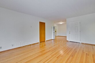 1856 Ash St in Palo Alto, CA - Building Photo - Building Photo