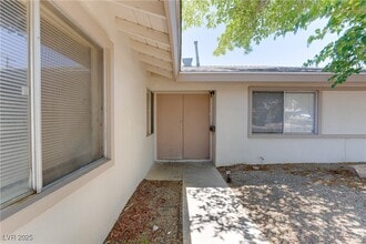 4605 Cinderella Ln in Las Vegas, NV - Building Photo - Building Photo