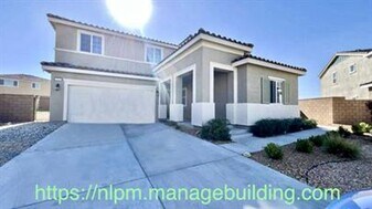 13328 Hyacinth Ct in Victorville, CA - Building Photo