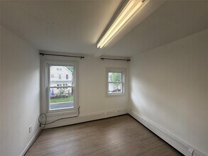 34 Smith St in Middletown, NY - Foto de edificio - Building Photo