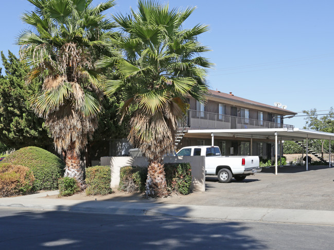 Northeast Manor in Clovis, CA - Building Photo - Building Photo