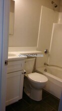 66 Safford St-Unit -7 in Quincy, MA - Building Photo - Building Photo