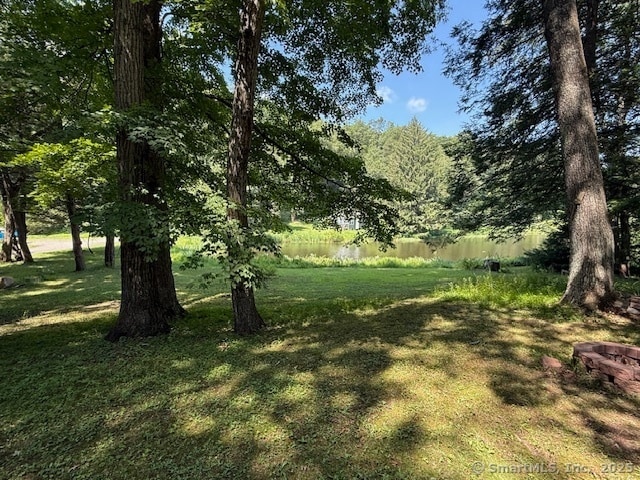 76 W Redding Rd in Danbury, CT - Building Photo - Building Photo