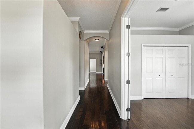 2300 E Central Blvd in Orlando, FL - Building Photo - Building Photo