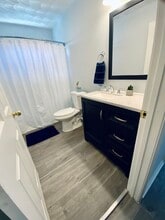 796 Branch Ave in Providence, RI - Foto de edificio - Building Photo