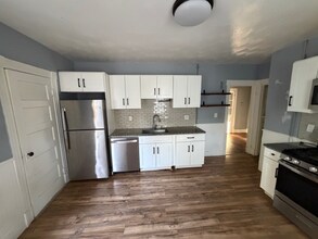 269 Sargeant St in Holyoke, MA - Foto de edificio - Building Photo