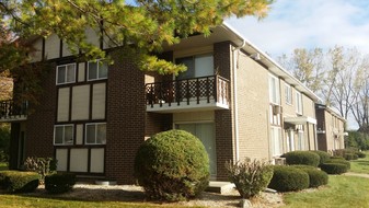 Country Squire Apartments