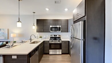 University Square North in Salem, MA - Building Photo - Building Photo