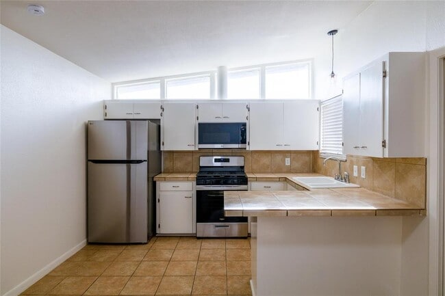 property at 4304 Scottsdale Rd