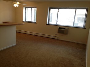 6758 N Sheridan Rd-Unit -330 in Chicago, IL - Building Photo - Building Photo
