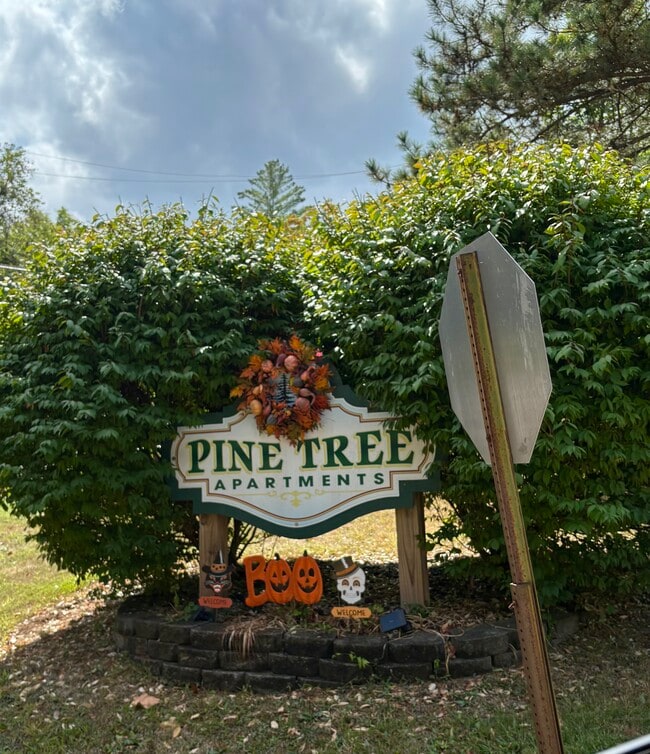 1014 Danwood Ln, Unit Pinetree