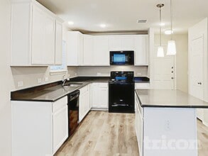 6112 Misty Breeze Dr in Fort Worth, TX - Building Photo - Building Photo