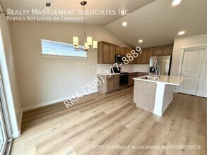 3799 N Marionberry Ave in Star, ID - Building Photo - Building Photo