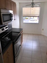 9752 NW 46th Ter, Unit 136 in Doral, FL - Building Photo - Building Photo